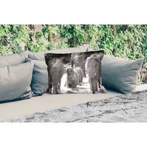 Buitenkussens - Tuin - Olifant - Dieren - Water - Zwart wit - 50x30 cm