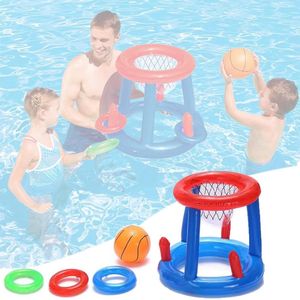 LAMOOER Opblaasbaar zwembad basketbal speelgoedset, drijvende zwemring en strandbal werpspellen voor kinderen en volwassenen, zomerfeest, plezier watergevecht (set A - basketbal)