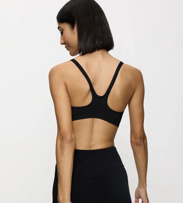 Triumph - Triaction Fitness - Sport Bh - Zwart - Hoogwaardige Materialen