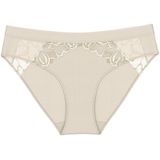 Triumph - Tai Slip - Wild Azalea - Aansluitend - Heupmodel