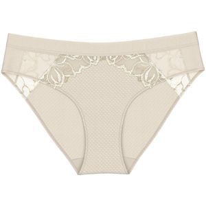 Triumph - Tai Slip - Wild Azalea - Aansluitend - Heupmodel