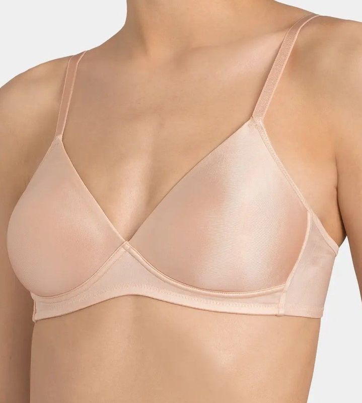 Triumph - Soft Sensation - Bralette - Huidkleur - Spacer - Zonder Beugel