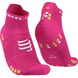 Compressport - Pro Racing Sock v4 Run Low - Sportsokken - Roze - Unisex