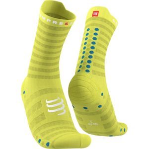 Compressport - Pro Racing v4 UL High Socks - Sportsokken - Roze/Blauw - Unisex