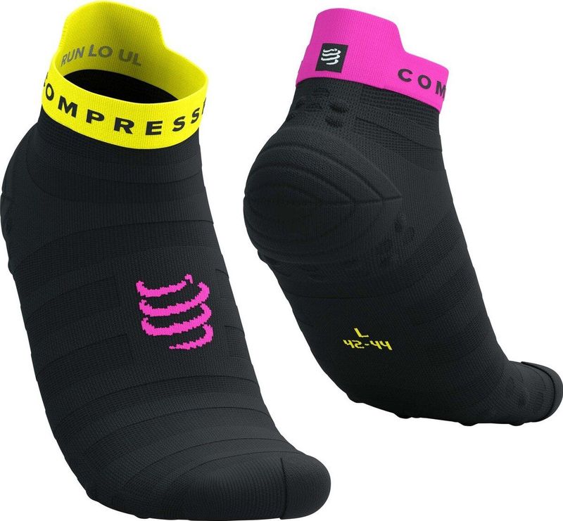 Compressport - Pro Racing Socks V4.0 - Compressiekousen - Zwart - Unisex
