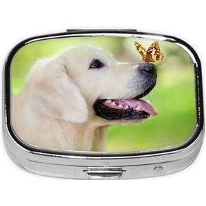 Golden Retriever Hond met Vlinder Print Pillen Organizer 2 Compartiment Pillendoos Draagbare Geneeskunde Pil Case voor Outdoor Reizen
