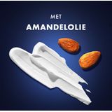 Gillette Fusion Scheerschuim Met Amandelolie - Voor De Gevoelige Huid - 250 ml