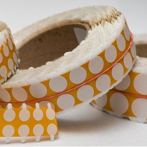 5000 DUBBELZIJDIGE STANDSRONDJES 10 mm sterk/sterk Tissuetape