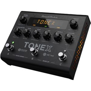 IK Multimedia ToneX Pedal versterker en distortion stompbox pedaal