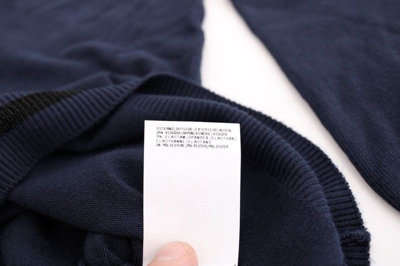 C’n’c Costume National - Gebreide Trui - Blauw - V-hals - Viscose Mix