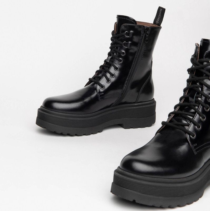 Nero Giardini - Leren Veterschoenen - Zwart - Dames - 5 cm Rubber Platformzool