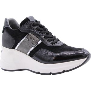 NeroGiardini Dames Sneakers - Glanzend Zwart met Sleehak
