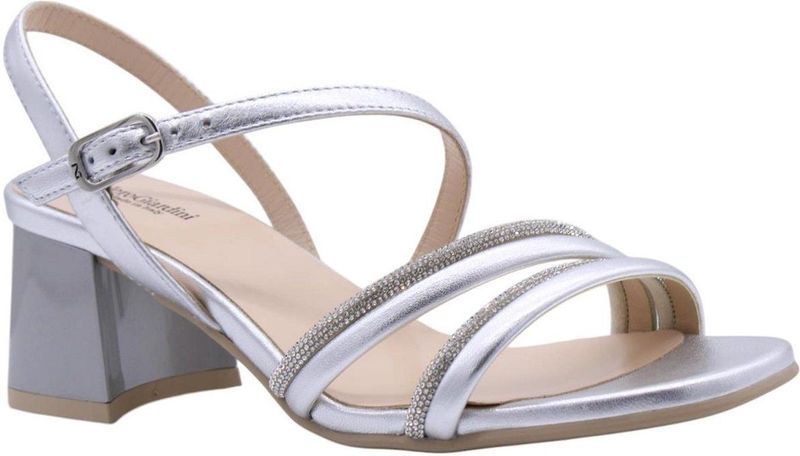 Merk - Model - Sandalen - Kleur - Leer - Blokhak - Effen
