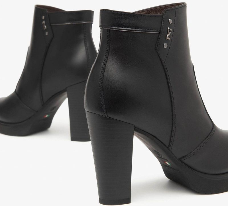NeroGiardini - I513810D - Enkellaars - Nero - Conische Hak 9,5 cm
