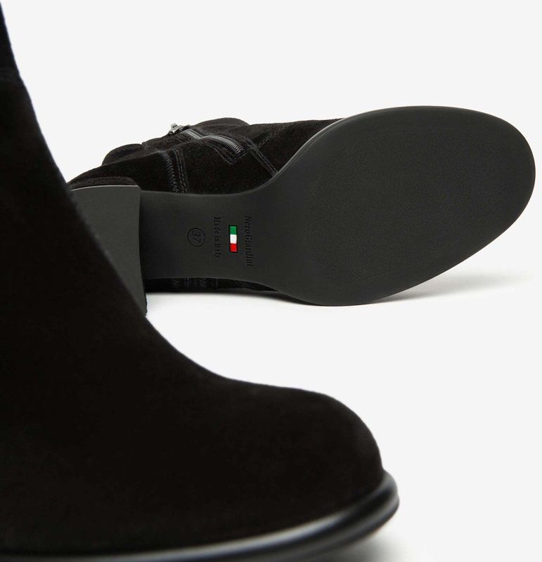 NeroGiardini - I514311D - Enkellaars - Zwart - Hoogwaardig Leer en Suède