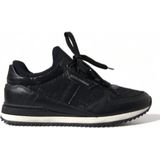 Merk - Model - Sneakers - Kleur - Materiaal