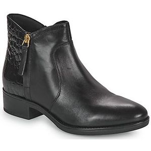 Ademende bottines in leer met rits Felicity GEOX. Leer materiaal. Maten 36. Zwart kleur