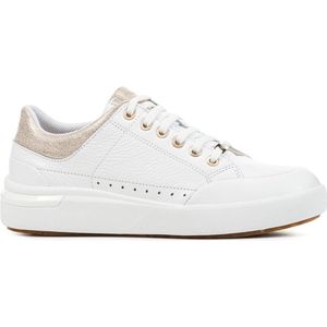 Ademende sneakers Dalyla GEOX. Leer materiaal. Maten 38. Wit kleur