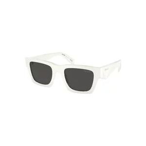 Prada Zonnebril met kussen vorm en donkergrijze lenzen , White , unisex , Maat: 50 MM