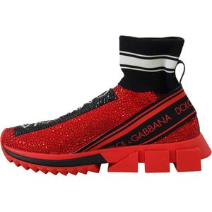 Met Kristallen Versierde Instappers En Sneakers