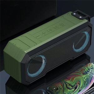 X8 Draadloze Bluetooth Speaker IPX7 Waterproof Color Light Subwoofer(Groen)