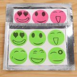 10 stuks mug stickers DIY muggenspray stickers patches cartoon glimlachend gezicht drive Repeller (kleur willekeurige levering)