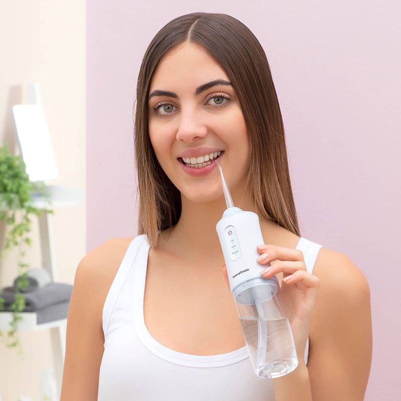 Innova Waterflosser - 4 verschillende opzetstukken - krachtig en gehele reiniging.