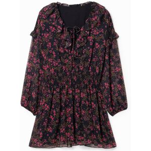 Korte jurk met chiffon en bloemen