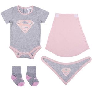 Superwoman romper giftset 4pcs roze/grijs (superman) - 6/12mnd - romper, cape, sokken, slabbetje