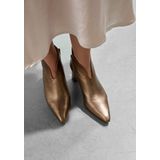 Hispanitas - Menorca - Leren Enkellaarsjes - Goudkleurig - Spitse Neus - Hak 7 cm