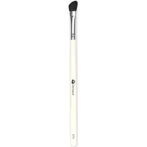 Dermacol - Cosmetic brush with natural fibers to apply D73 corrector -