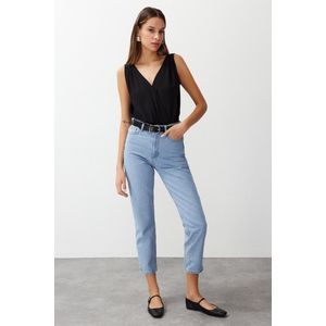 Trendyol TWOSS20JE0108 Volwassenen Vrouwen Jeans single - Blauw