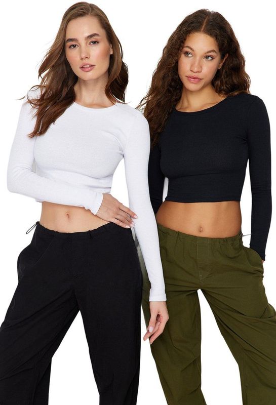 Trendyol - Twoaw22Bz0331 - Aansluitende Cropped Geribbelde Stretchgebreide Blouse - Zwart-Wit