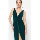 Trendyol Standaard mouw V-hals Verschuiving Smaragdgroen gevoerde gebreide lange avondjurk TPRSS19UT0099