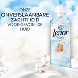 Lenor - Wasverzachter - Gevoelige Huid - 42 Wasbeurten - 12 x 882 ml - Voordeelverpakking