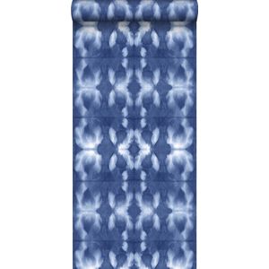 krijtverf eco texture vliesbehang tie-dye shibori motief intens jeans indigo blauw - 148685 ESTAhome