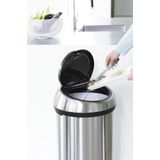 Brabantia - Touch Bin Prullenbak - 60 liter - Matt Steel - Soft-Touch Sluiting