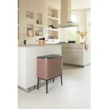 Brabantia - Bo Touch Bin - Prullenbak - Satin Taupe - 11 + 23 Liter
