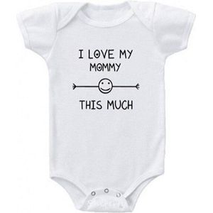 Baby rompertje wit met tekst I love my Mommy this much. 0-6 maanden. Kraamcadeau jongen dochter zoon meisje