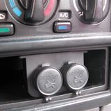 Carpoint - Contactdoos - 2-Weg - Waterdicht - 12/24V - Inclusief Stofkap