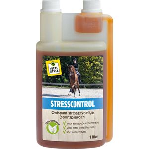 VITALstyle Stresscontrol - Paarden Supplementen - Ontspant Stressgevoelige Paarden Bij Spanning - Met o.a. Magnesium & Tryptofaan - 1 L