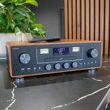 LENCO DAR-081WD - DAB+/FM Radio met CD-spele - US - Bluetooth® en Draadloos Oplaadpunt - Hout/Zwart