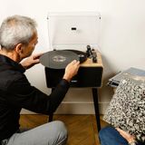 Lenco Bluetooth Platenspeler - 4 Ingebouwde Speakers - Platenspeler op poten - LS-570OK - Eikenhout