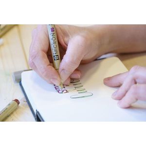 Sakura Pigma Micron Fineliner -Set, 4 Größen, Kühlung grau