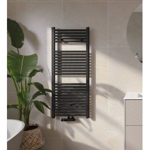 Saqu Fonti Handdoekradiator - 592W - 50x119 cm - Mat Zwart - Verwarming Badkamer - Handdoekrek Radiator