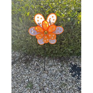 Windmolen met dubbele bloem - oranje + stipjes - nylon + kunststof steker- dia 32+20 cm x hoogte 65 cm - Tuinaccessoires - Tuinstekers