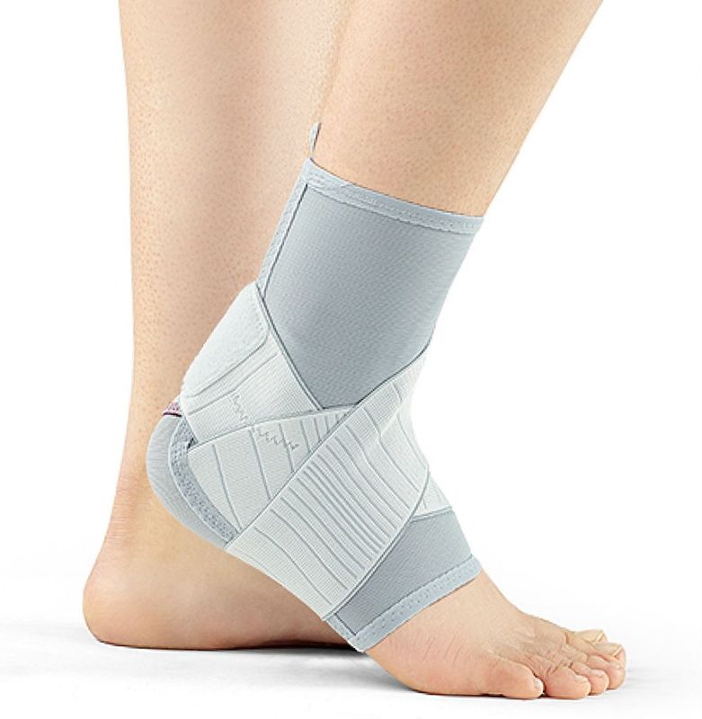 Push Care - Enkelbrace - Zwart - Gepolsterd Materiaal - Effectieve Ondersteuning