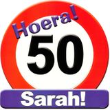 Huldeschild Sarah 50 jaar - Groot formaat decoratie voor deur en raam - Paperdreams