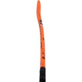 Brabo g-force tc-30 veldhockeystick in de kleur oranje.