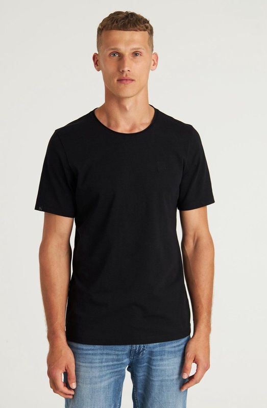 CHASIN' - EXPAND - T-shirt - Zwart - Regular Fit